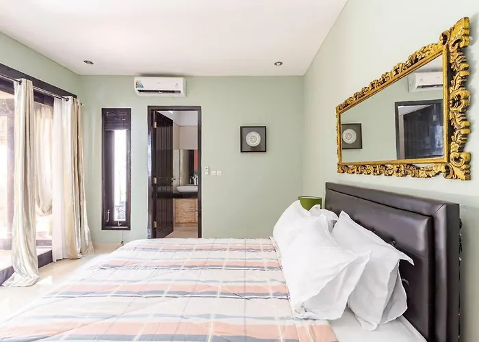 3 Bedroom Near The Sea With Private Pool In ヴィラ *