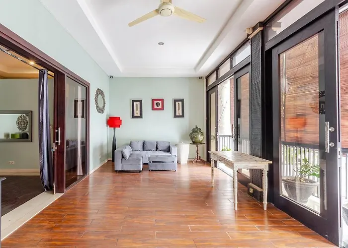 3 Bedroom Near The Sea With Private Pool In