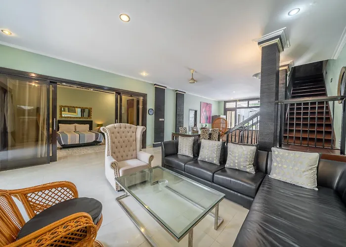 ヴィラ 3 Bedroom Near The Sea With Private Pool In チャングー