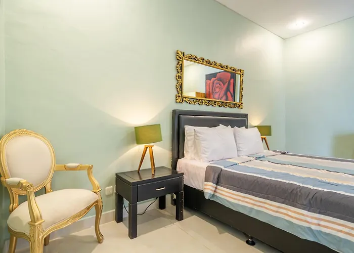 3 Bedroom Near The Sea With Private Pool In ヴィラ