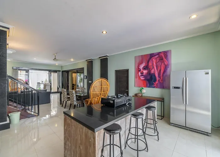 3 Bedroom Near The Sea With Private Pool In ヴィラ *