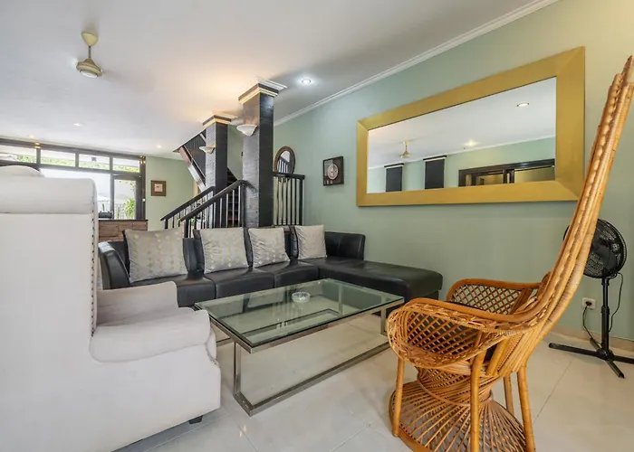 3 Bedroom Near The Sea With Private Pool In ヴィラ